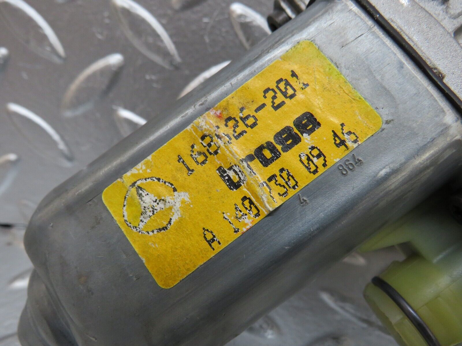 24713 Mercedes-Benz W140 S320 Window Regulator Motor Rear Left 1407300946