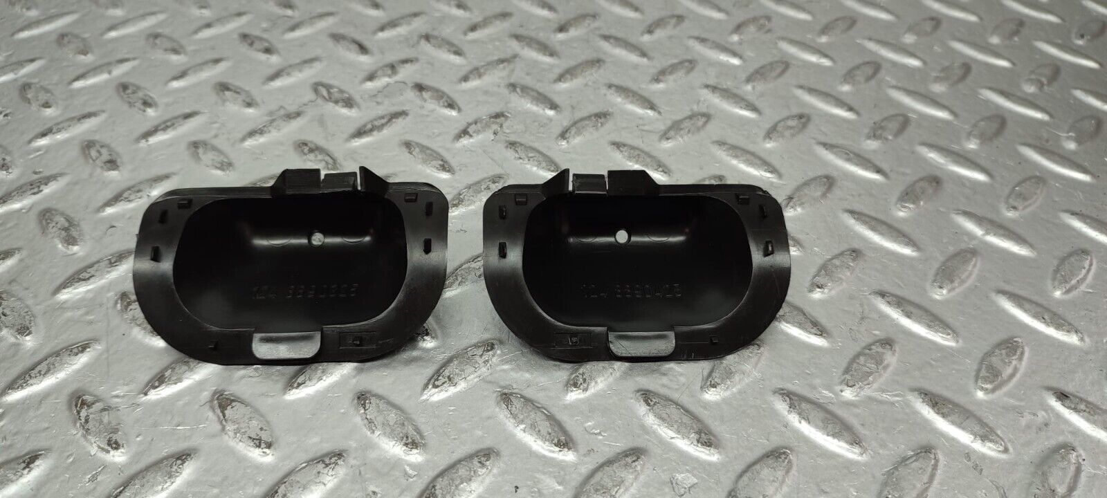 26342 Mercedes-Benz C124 220CE Washer Nozzle Cover Pair 1248890325 1248890425