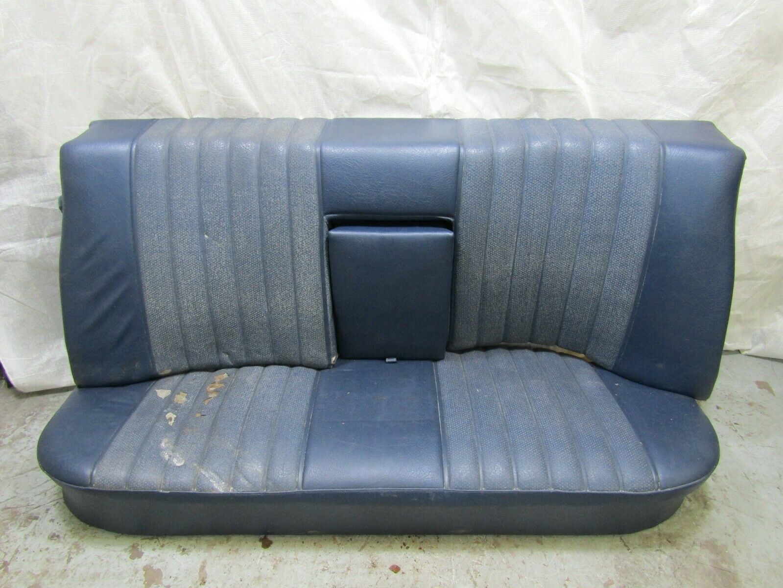 3256 Mercedes-Benz W108 Rear Seat Blue Faux Leather 1089240116