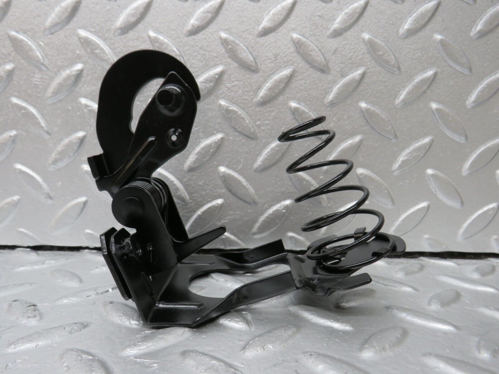 34821 Mercedes-Benz W210 320E Bonnet Safety Lock Latch