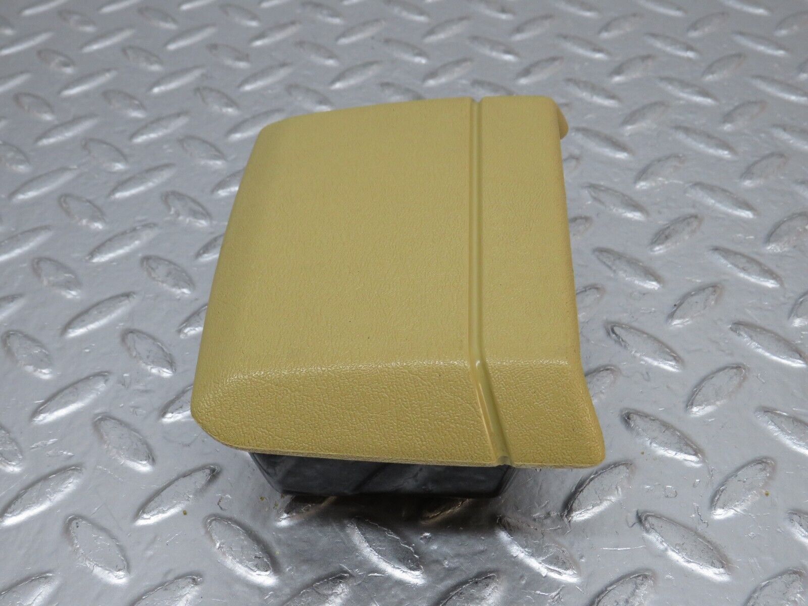 32249 Mercedes-Benz W123 230E Rear Door Ashtray