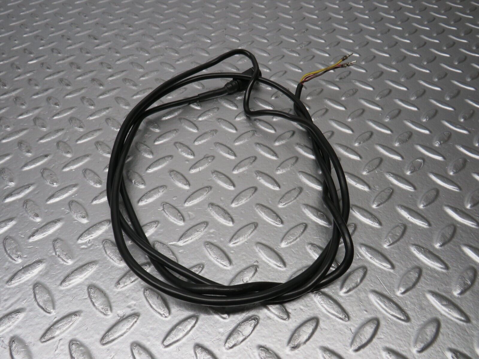 31522 Mercedes-Benz S124 220TE Wagon Tailgate Wire 1245409713 1245408409