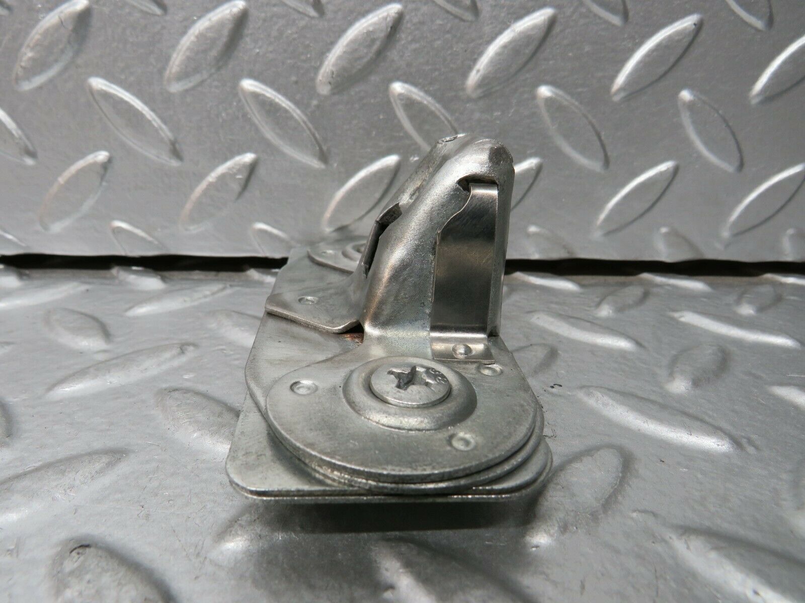 23752 Mercedes-Benz C107 450SLC Coupe Trunk Lock Latch