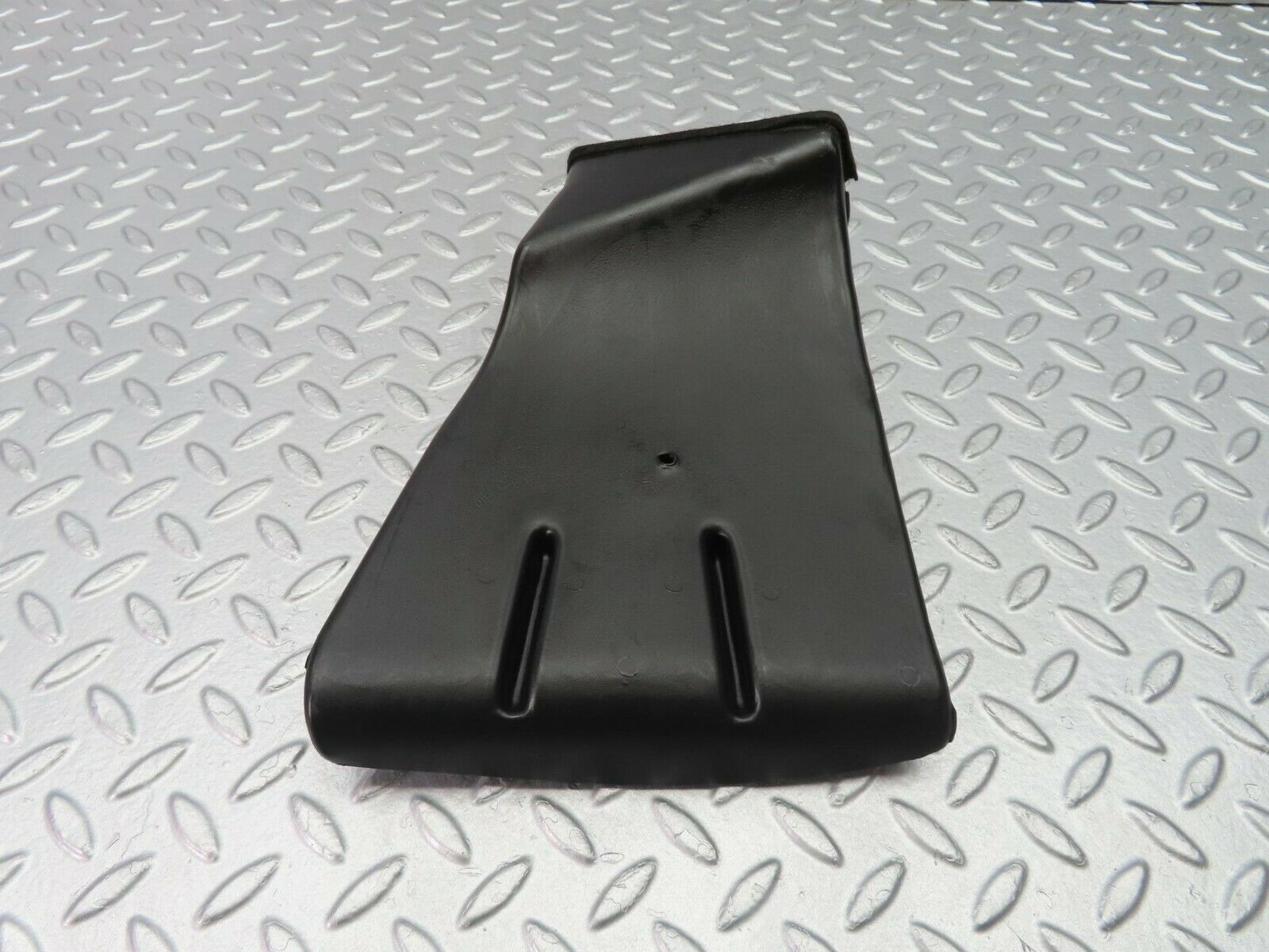 9904 Mercedes-Benz C123 230CE Coupe Air Duct Heater Ventilation Left