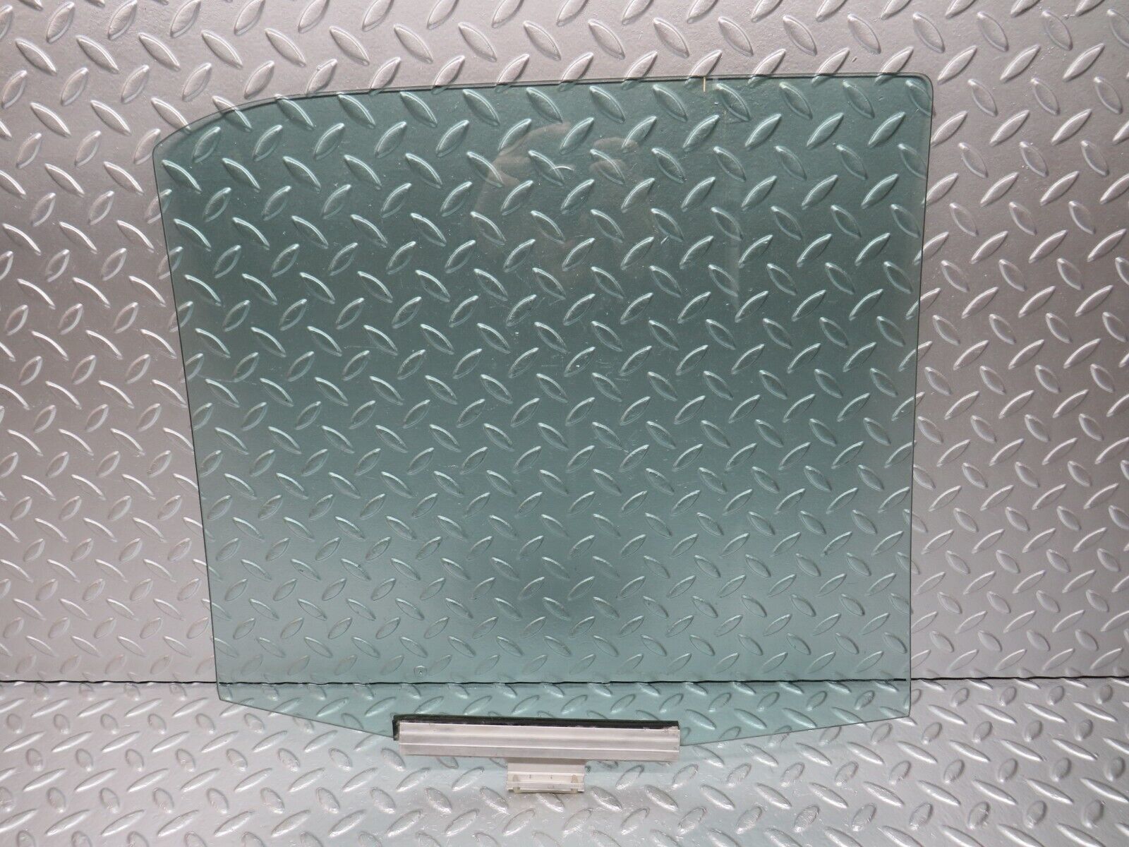 30929 Mercedes-Benz W201 190E 2.0L Rear Left Door Window Glass