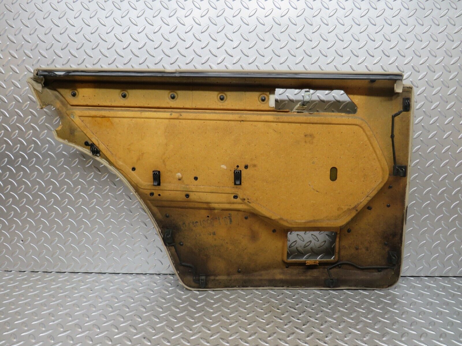 27524 Mercedes-Benz S124 300TE Wagon Rear Right Door Card Beige