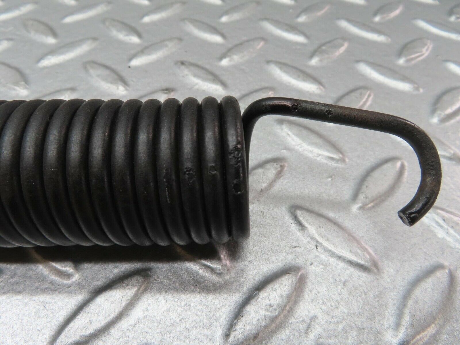 13538 Mercedes-Benz W123 200 Trunk Lid Hinge Spring