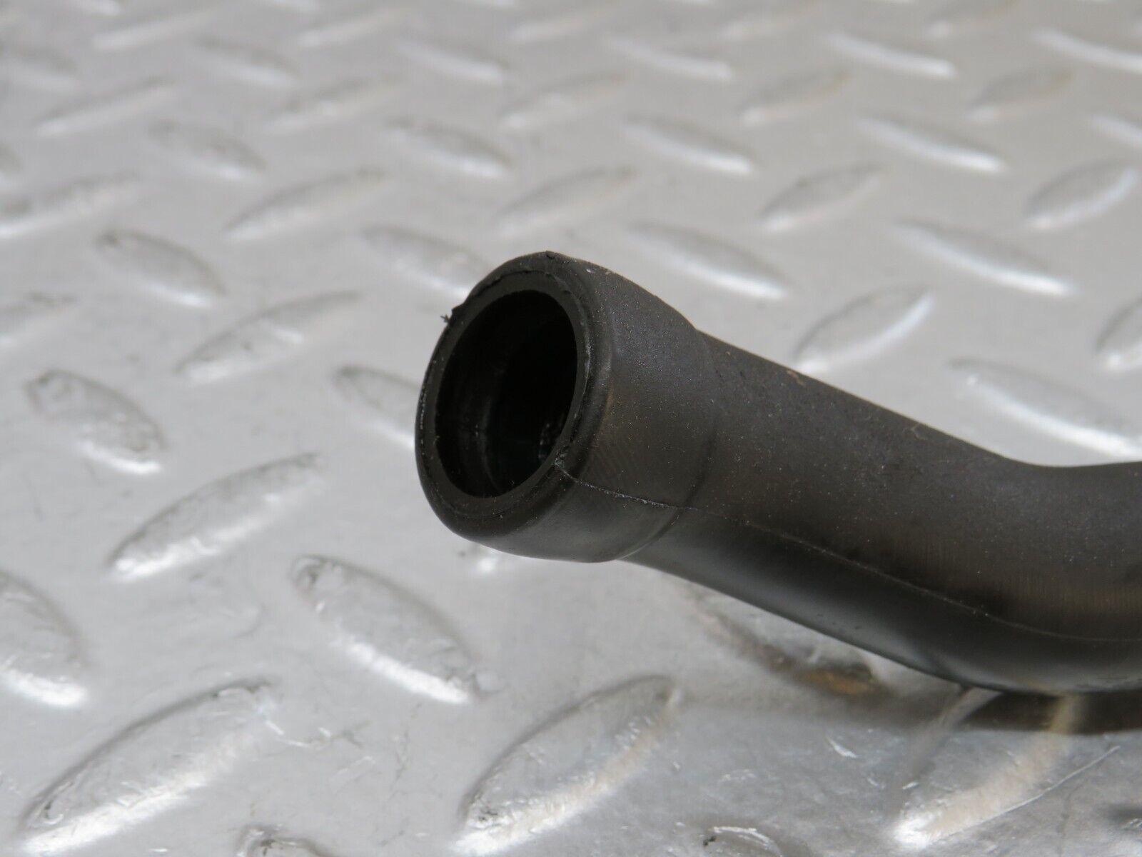 35001 Mercedes-Benz W210 320E Engine Crankcase Breather Hose Pipe 1120180482