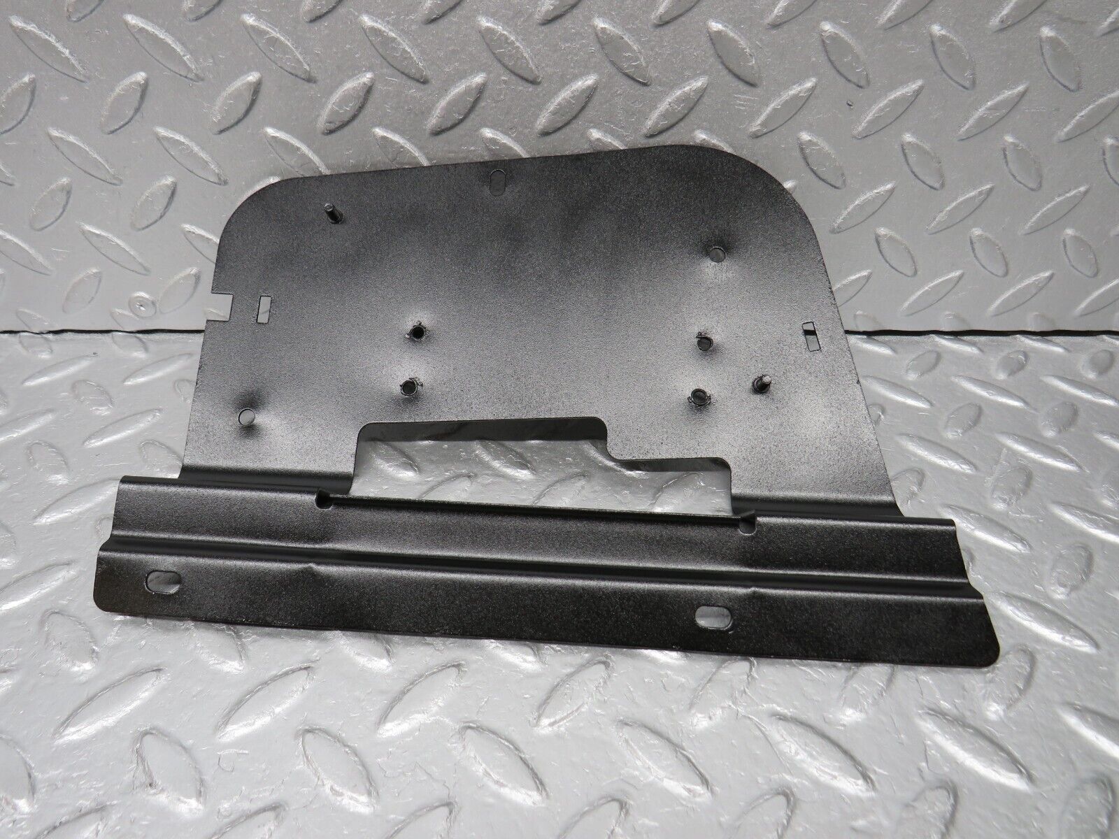 38009 Mercedes-Benz A124 320E Cabriolet Relay Holder Bracket