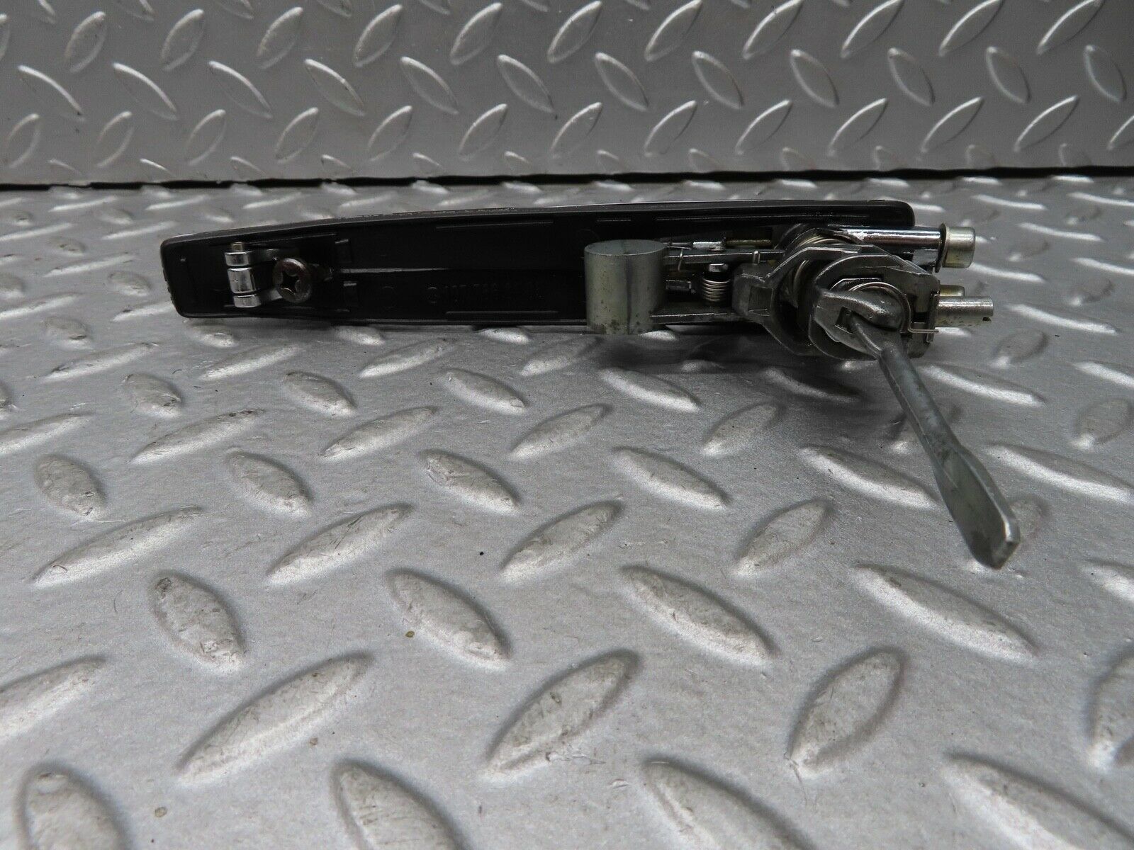 17693 Mercedes-Benz W116 450SEL Exterior Chrome Door Handle Right No Key