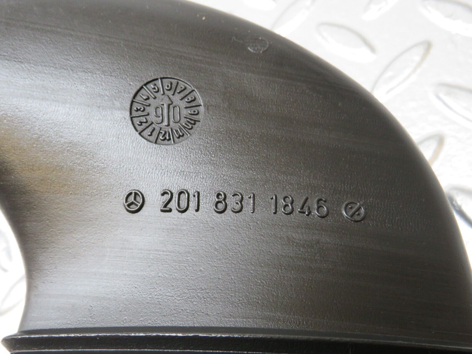 25139 Mercedes-Benz W201 190D Air Duct Heater Ventilation Right 2018311846