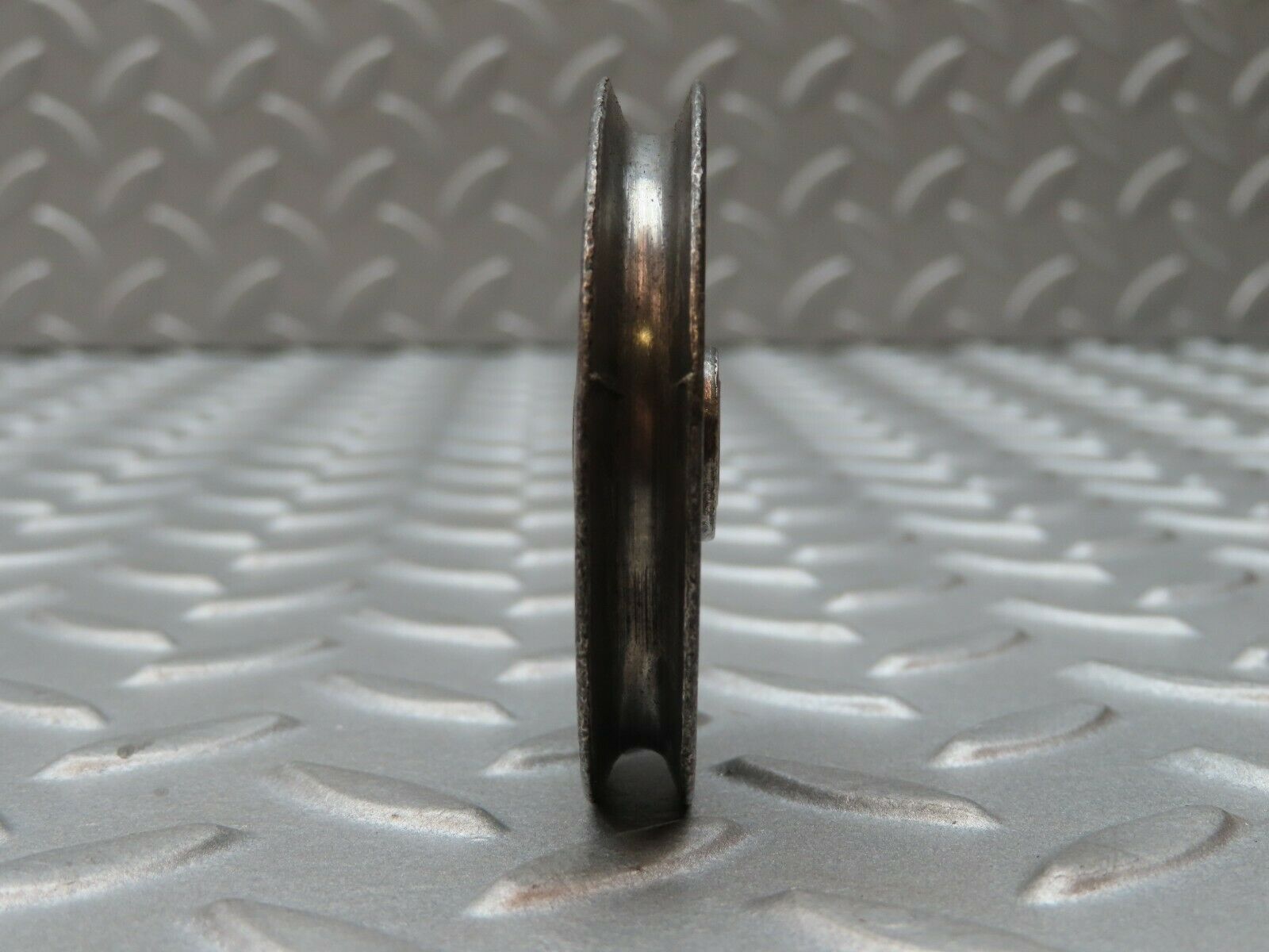 3657 Mercedes-Benz W108 280SE Handebrake Cable Pulley 1104270142