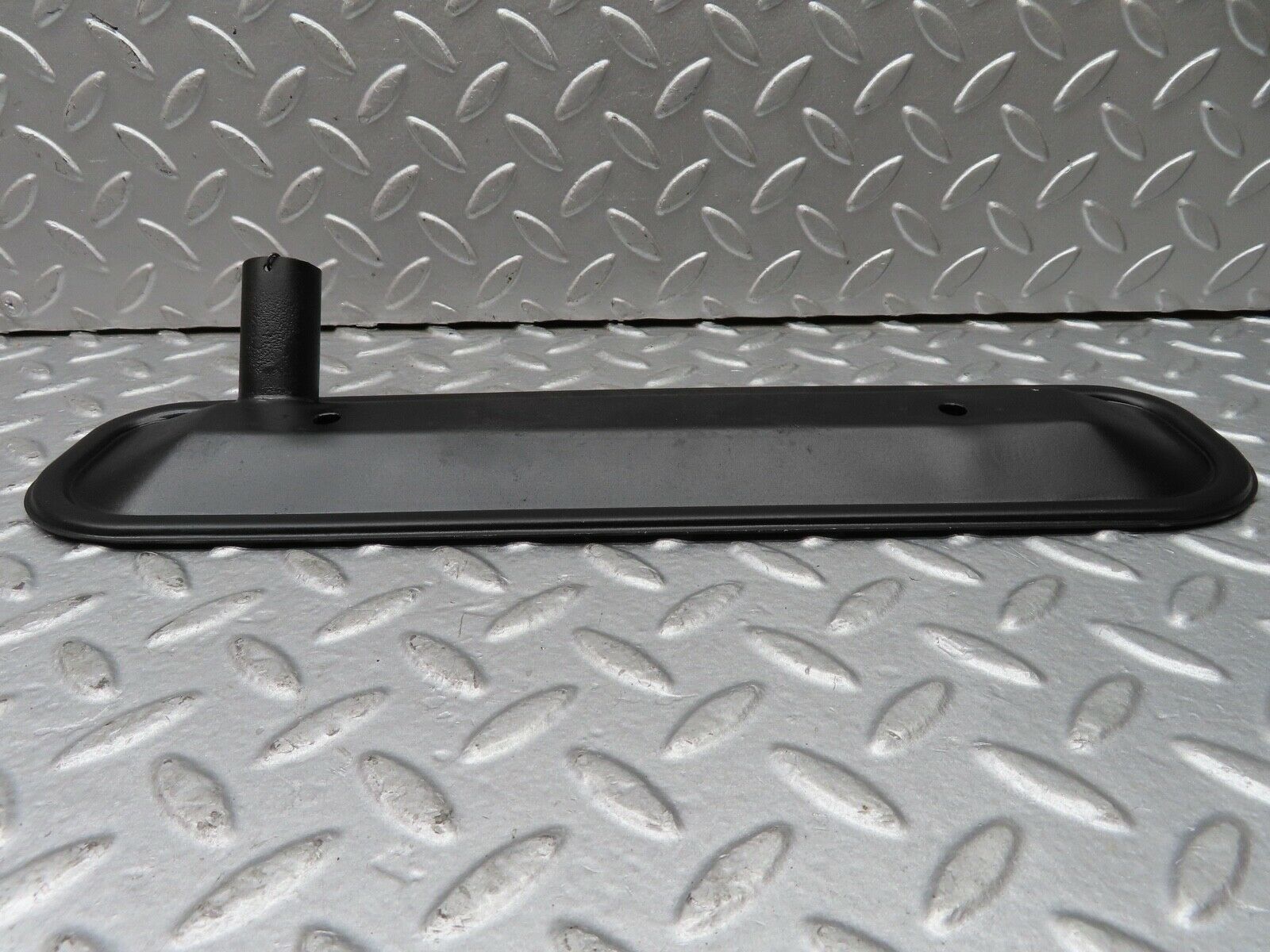 18542 Mercedes-Benz W136 170V Valve Cover