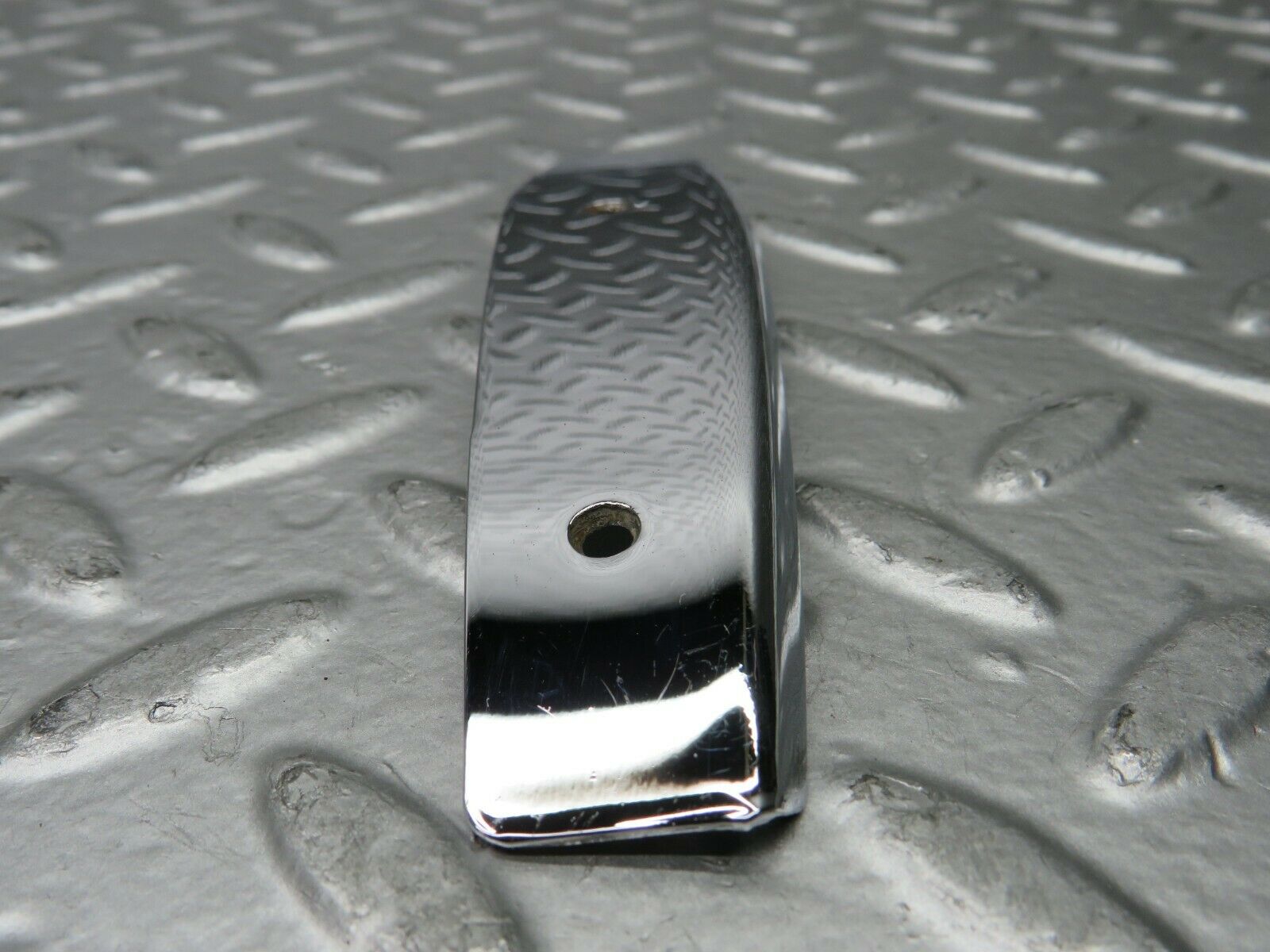 23032 Mercedes-Benz C123 230CE Coupe Right Door Chrome Front Cover