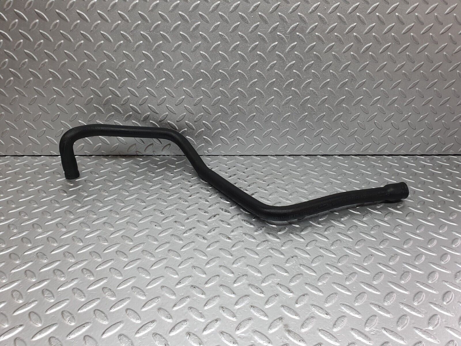 41173 Mercedes-Benz W126 300SE Heater Hose Pipe 12650113082