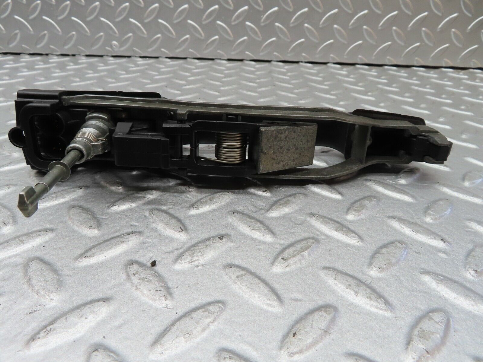 20057 Mercedes-Benz R129 300SL Coupe Right Exterior Door Handle With Key