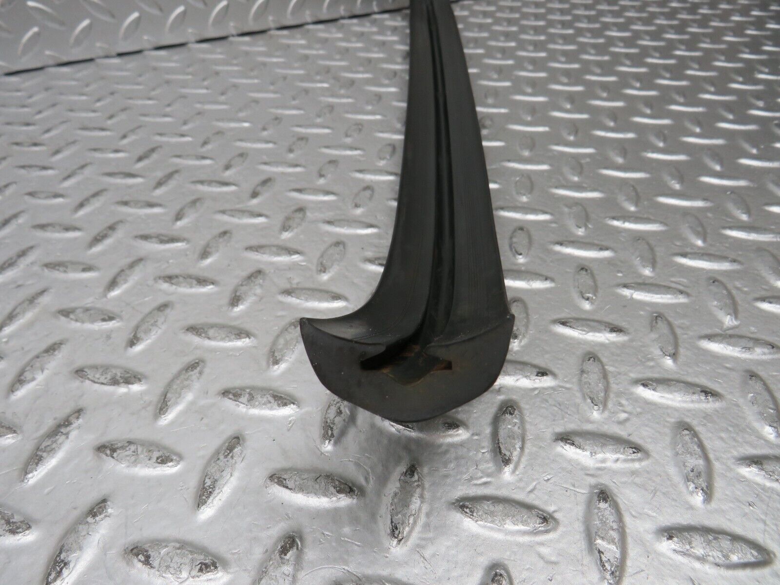 28875 Mercedes-Benz W123 230E Front Bumper Rubber