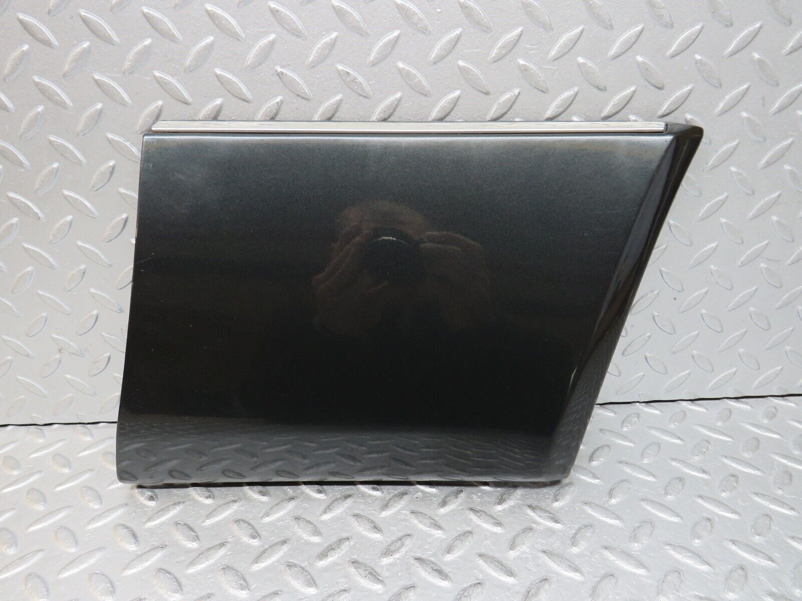 37831 Mercedes-Benz A124 320E Cabriolet Front Right Fender Wing Moulding Trim 1246903640