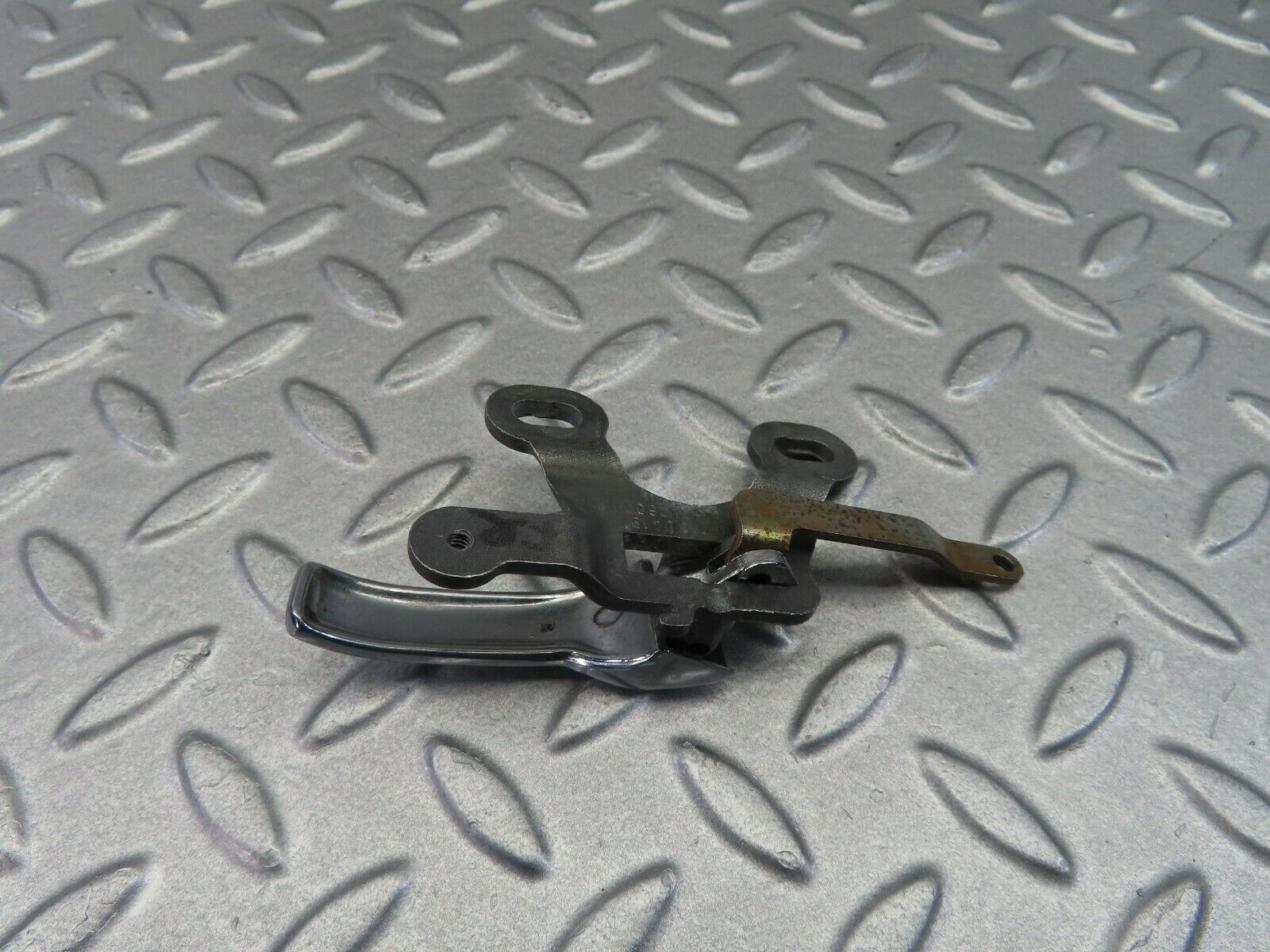 7848 Mercedes-Benz W115 220D Right Interior Door Handle Chrome 1107660419