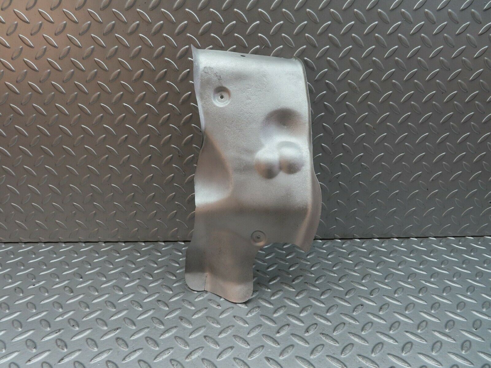 9570 Mercedes-Benz C123 280CE Coupe Exhaust Heat Shield