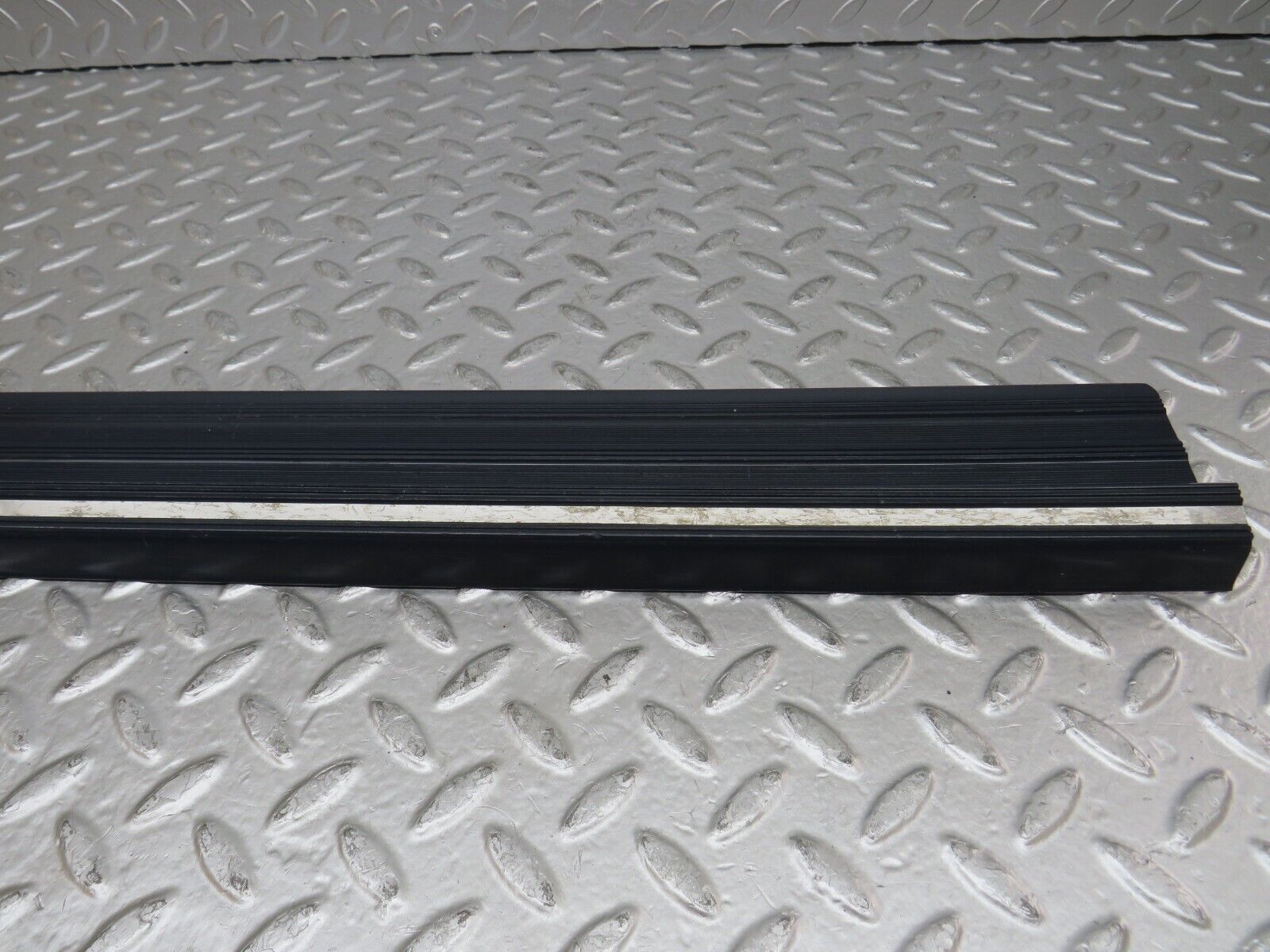 26777 Mercedes-Benz W123 240D Front Left Door Sill Trim Blue
