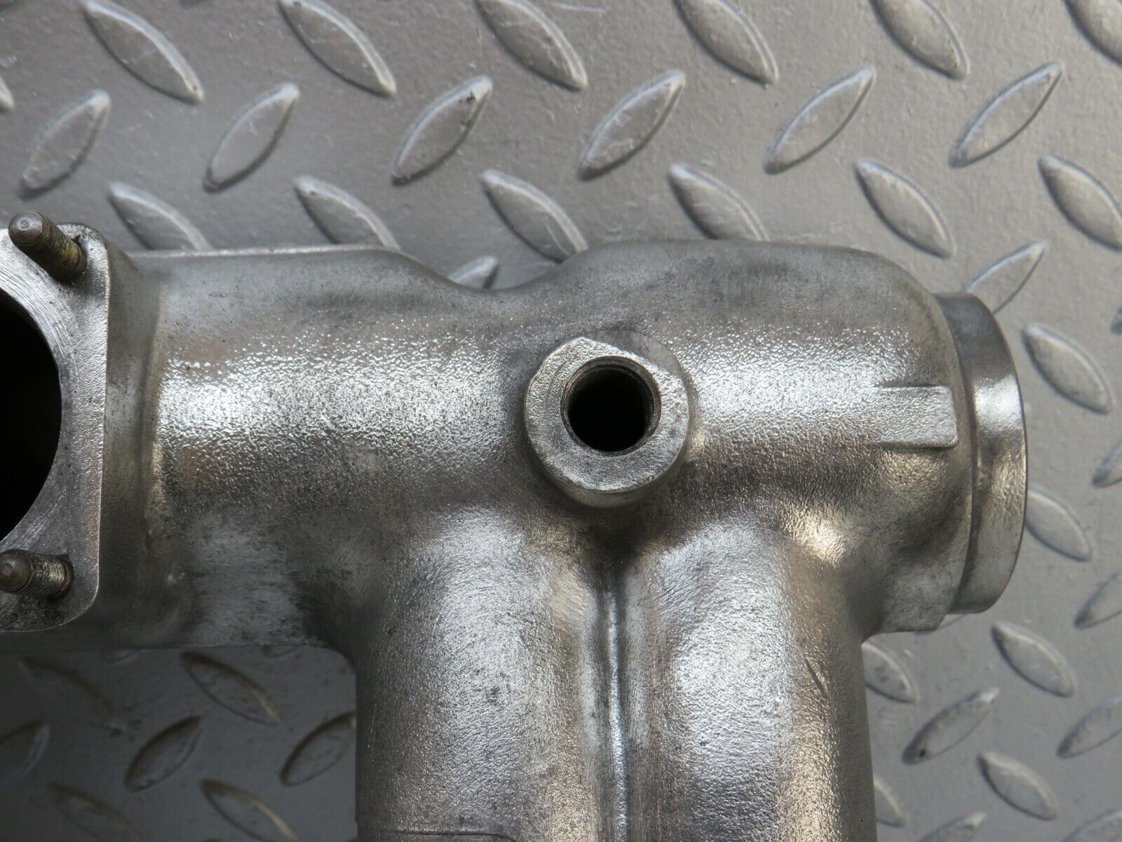 35927 Mercedes-Benz 240D OM616.912 Intake Manifold 6151410201