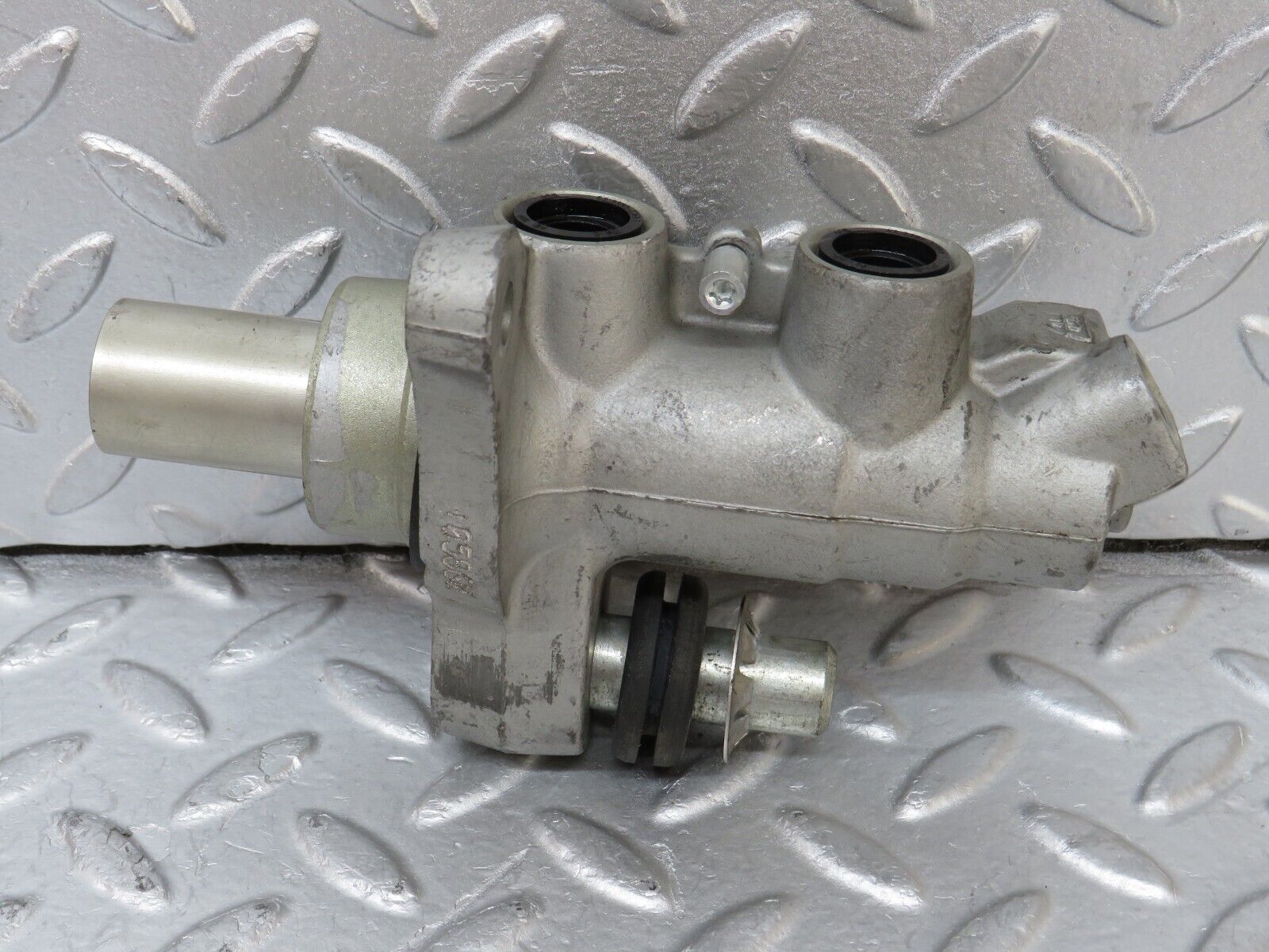35188 Mercedes-Benz W221 Brake Master Cylinder ATE