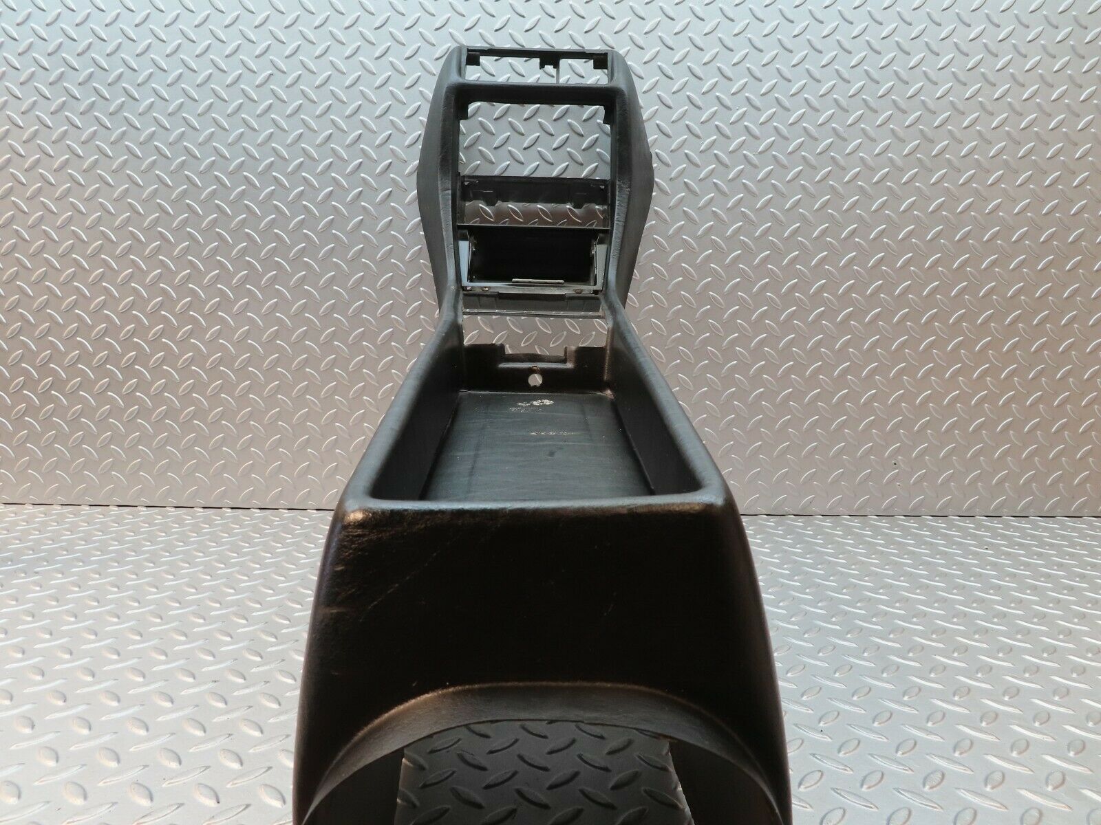 4000 Mercedes-Benz S123 200T Wagon Centre Console Black