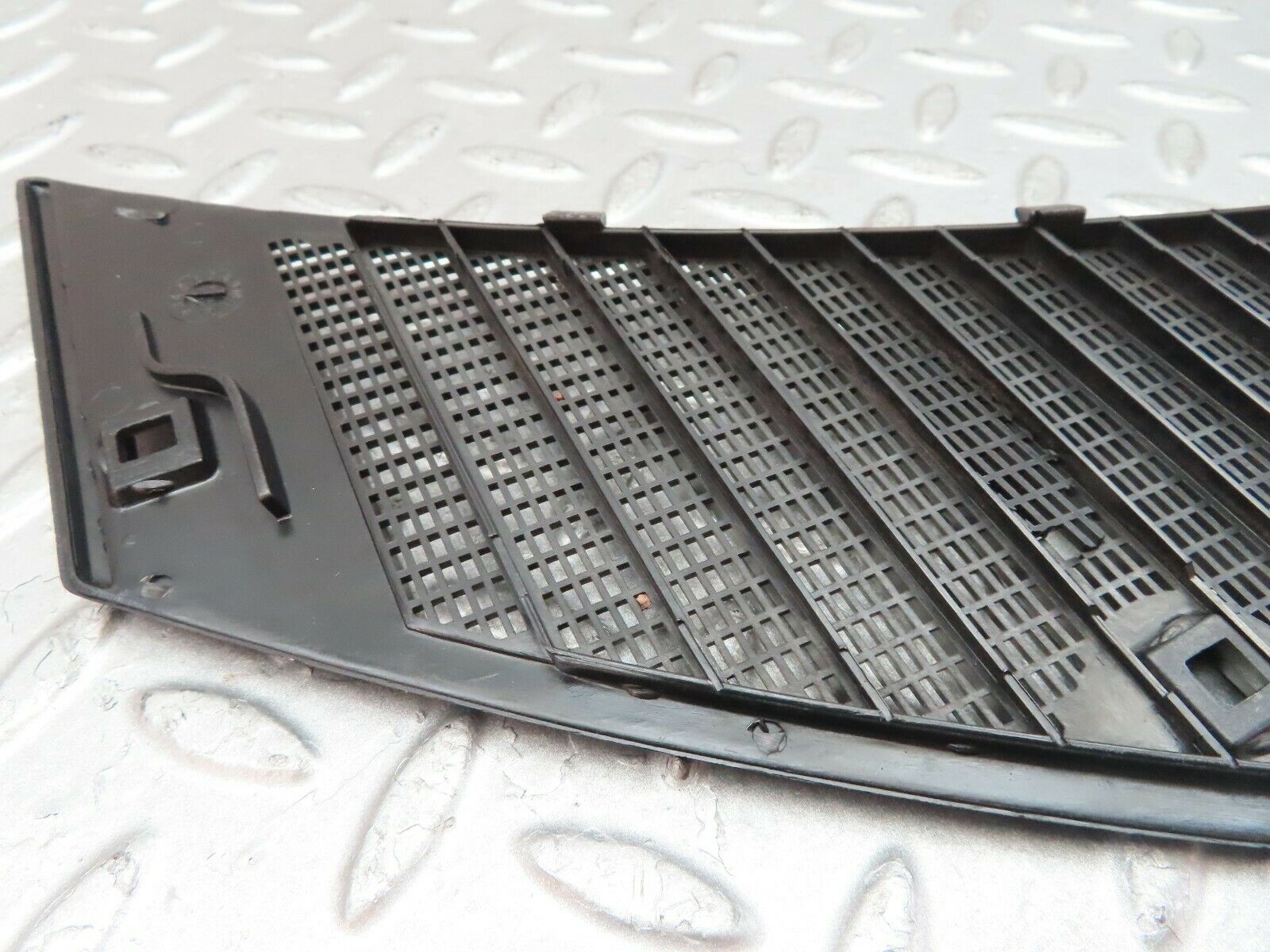 9578 Mercedes-Benz C123 280CE Coupe Air Intake Grill Left Side 1238362965