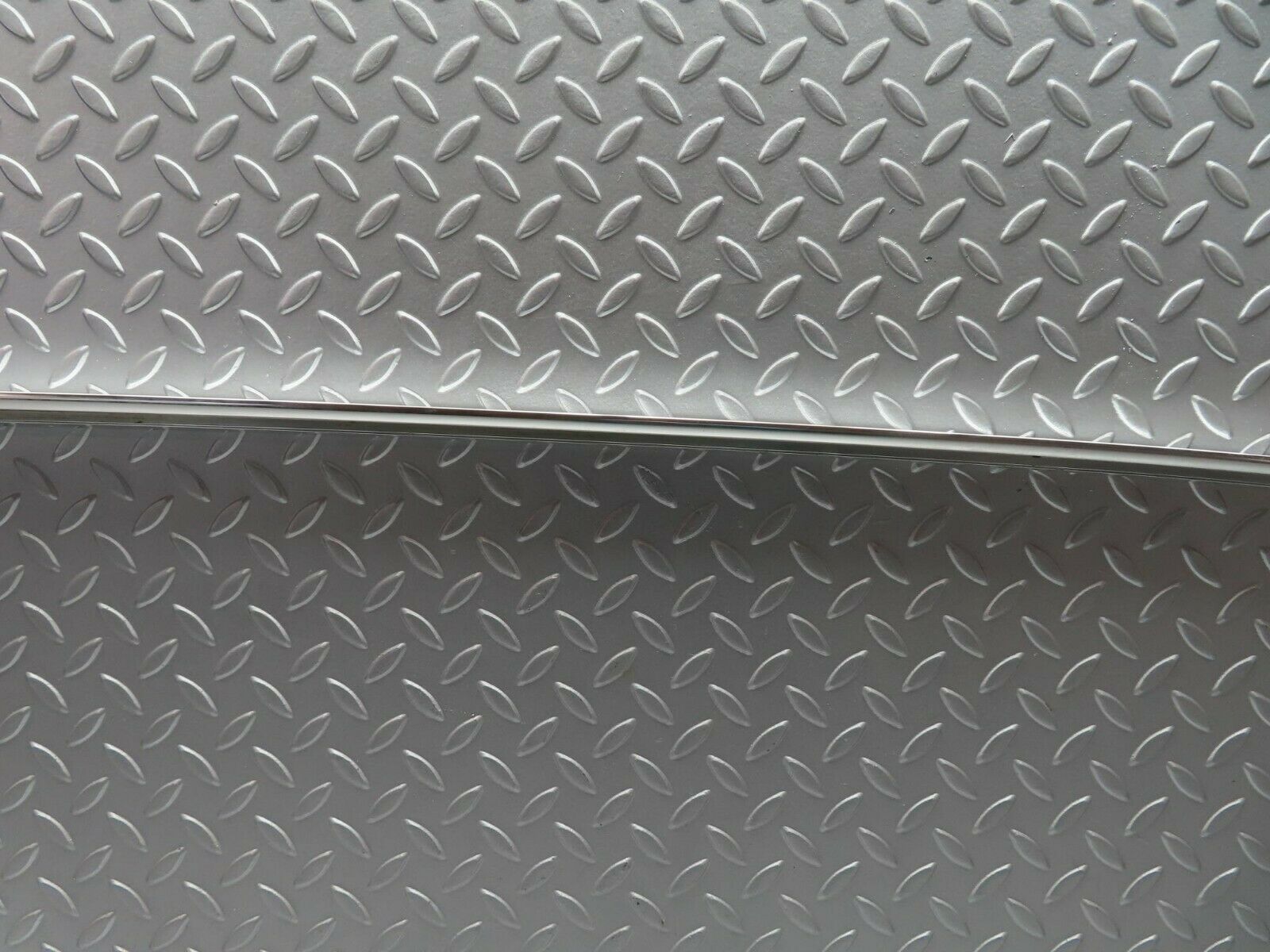 10146 Mercedes-Benz C123 230CE Coupe Roof Chrome Trim Left Side