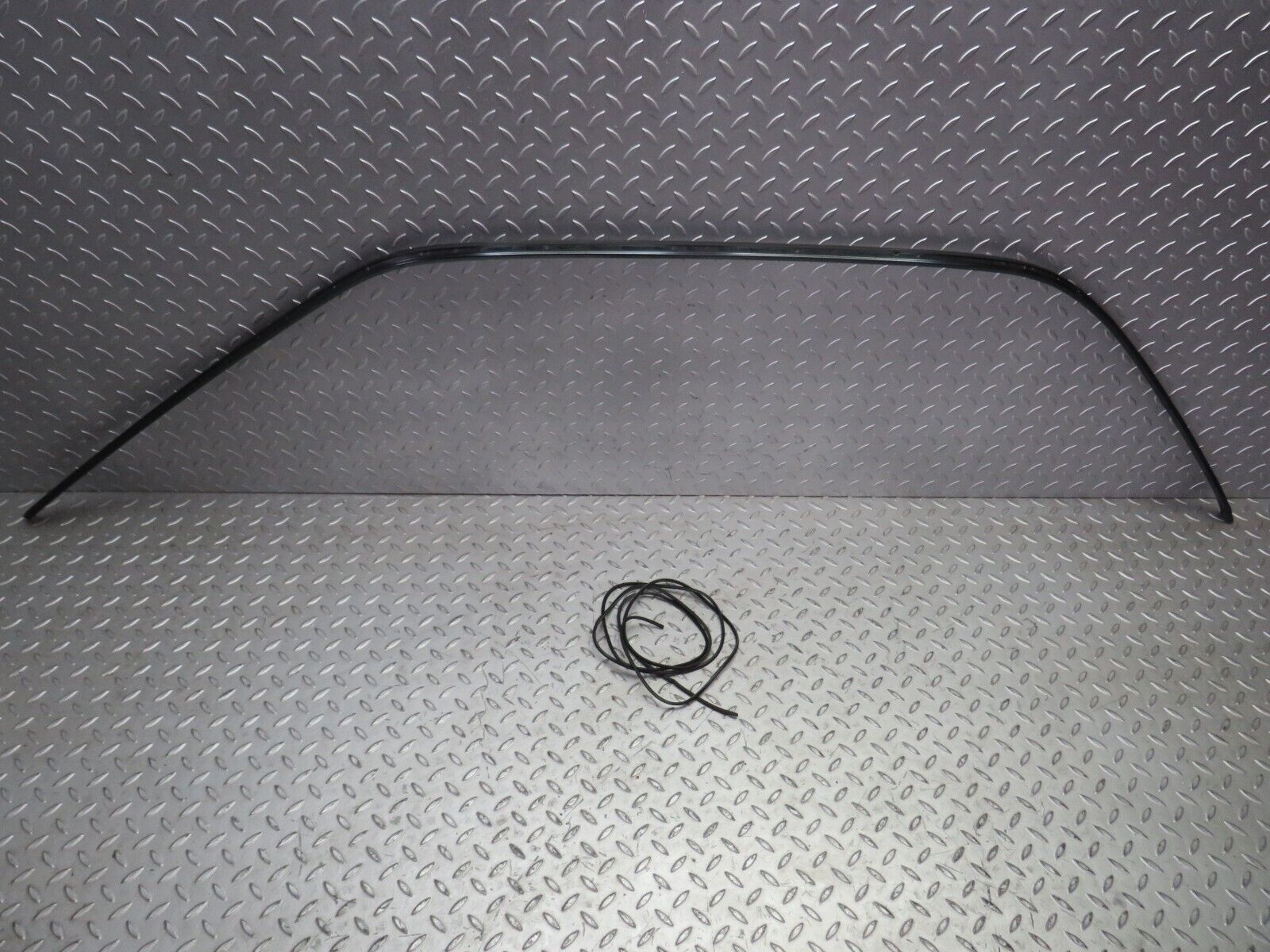 26625 Mercedes-Benz C124 220CE Coupe Roof Chrome Trim Right Side