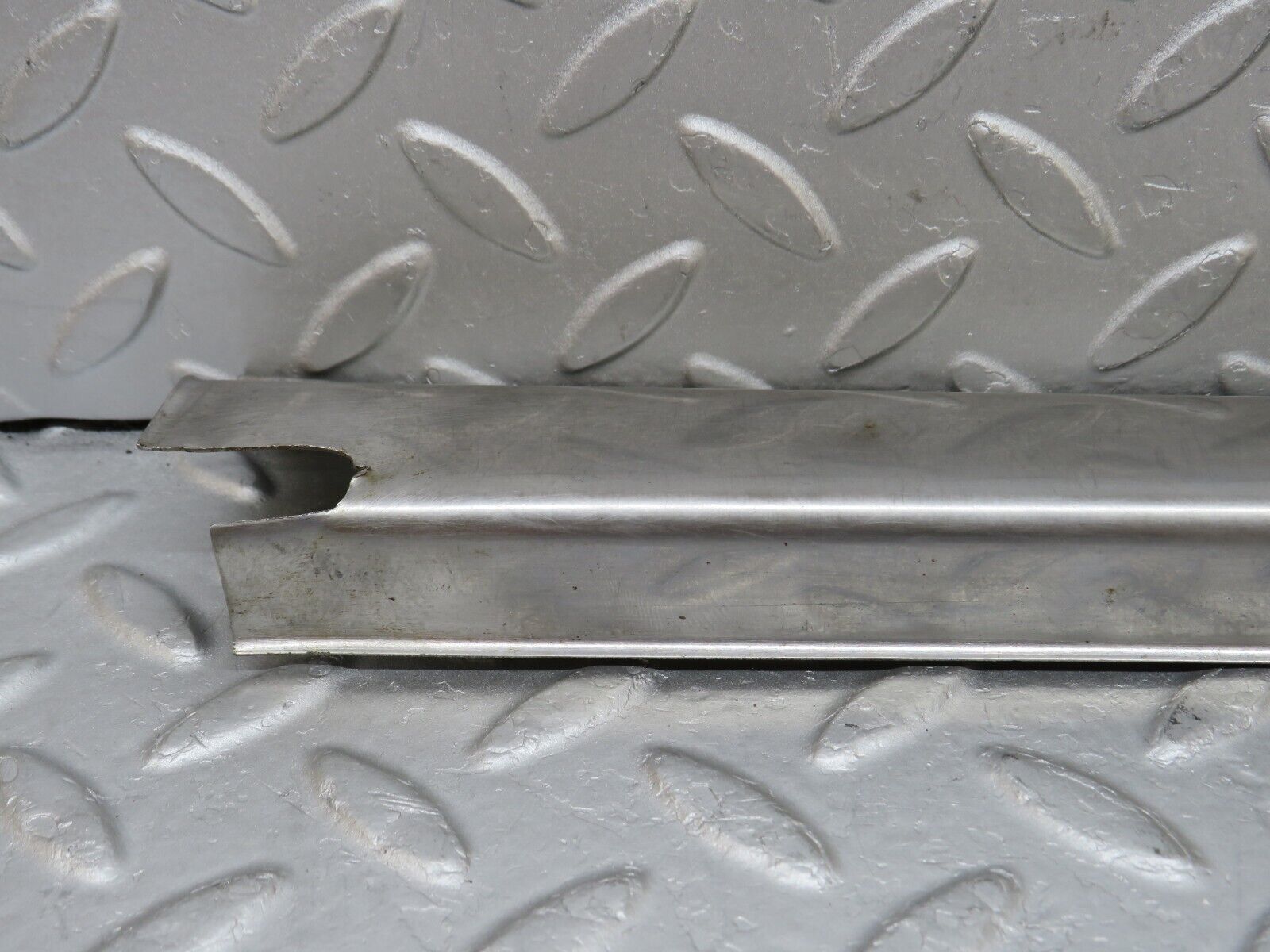 35765 Mercedes-Benz W108 Rear Left Door Sill Chrome