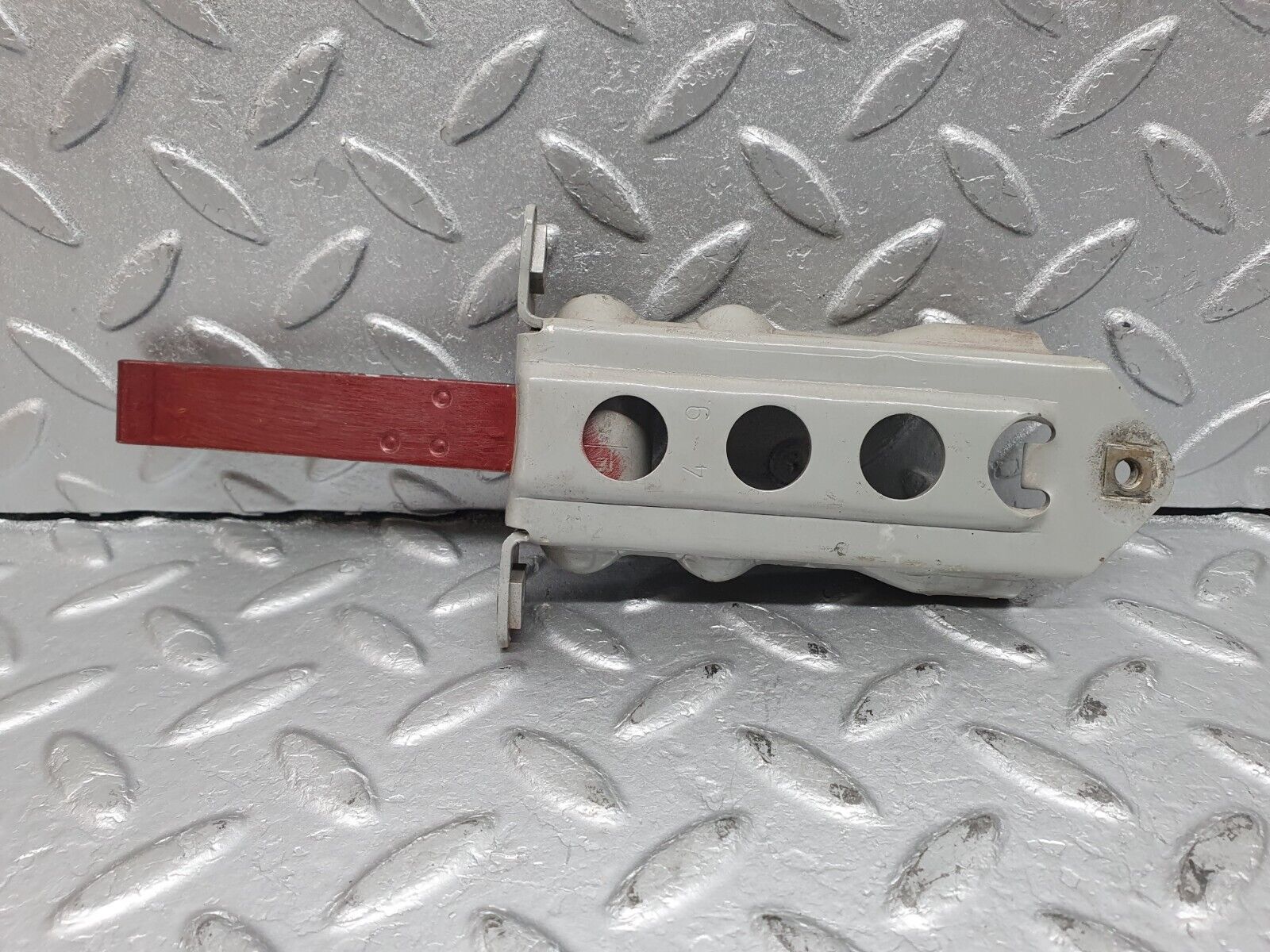 41076 Mercedes-Benz W126 300SE Door Safety Check Strap Front