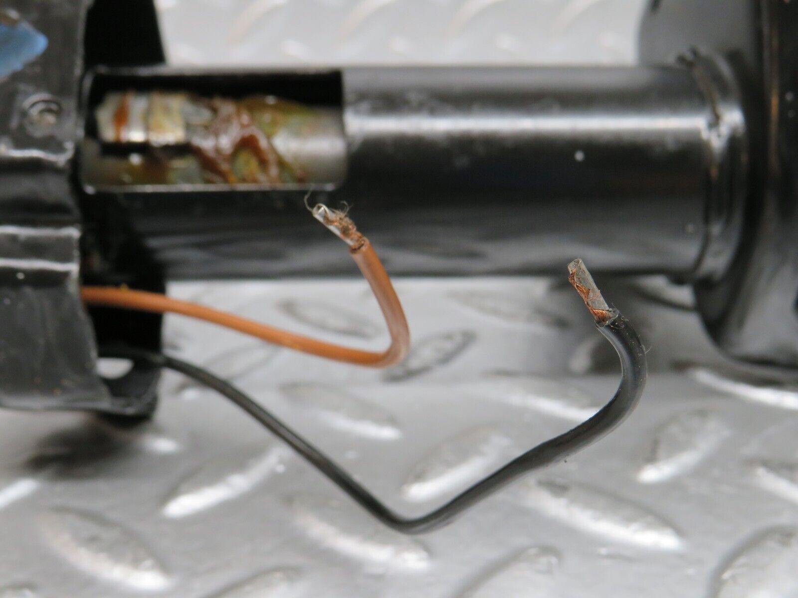 28104 Mercedes-Benz W123 280E Steering Column