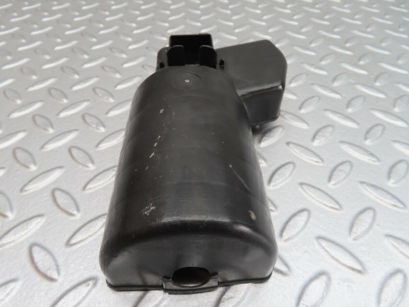 13938 Mercedes-Benz C107 280SLC Wiper Motor Cover 1390591012