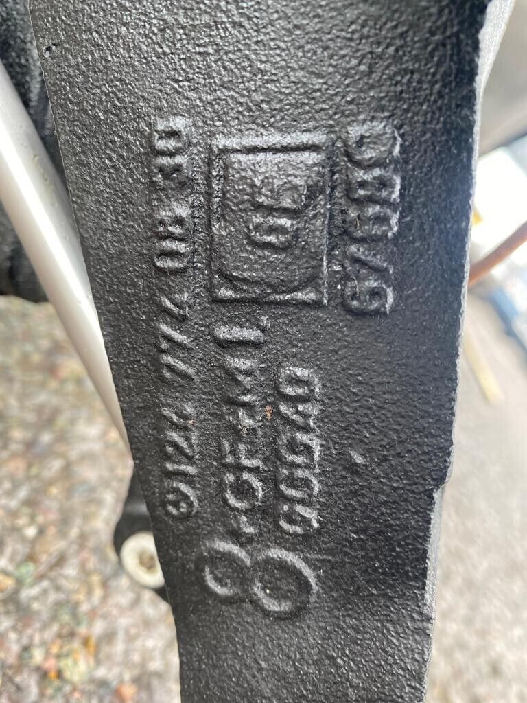 38226 Mercedes-Benz A124 320E Cabriolet Soft Top