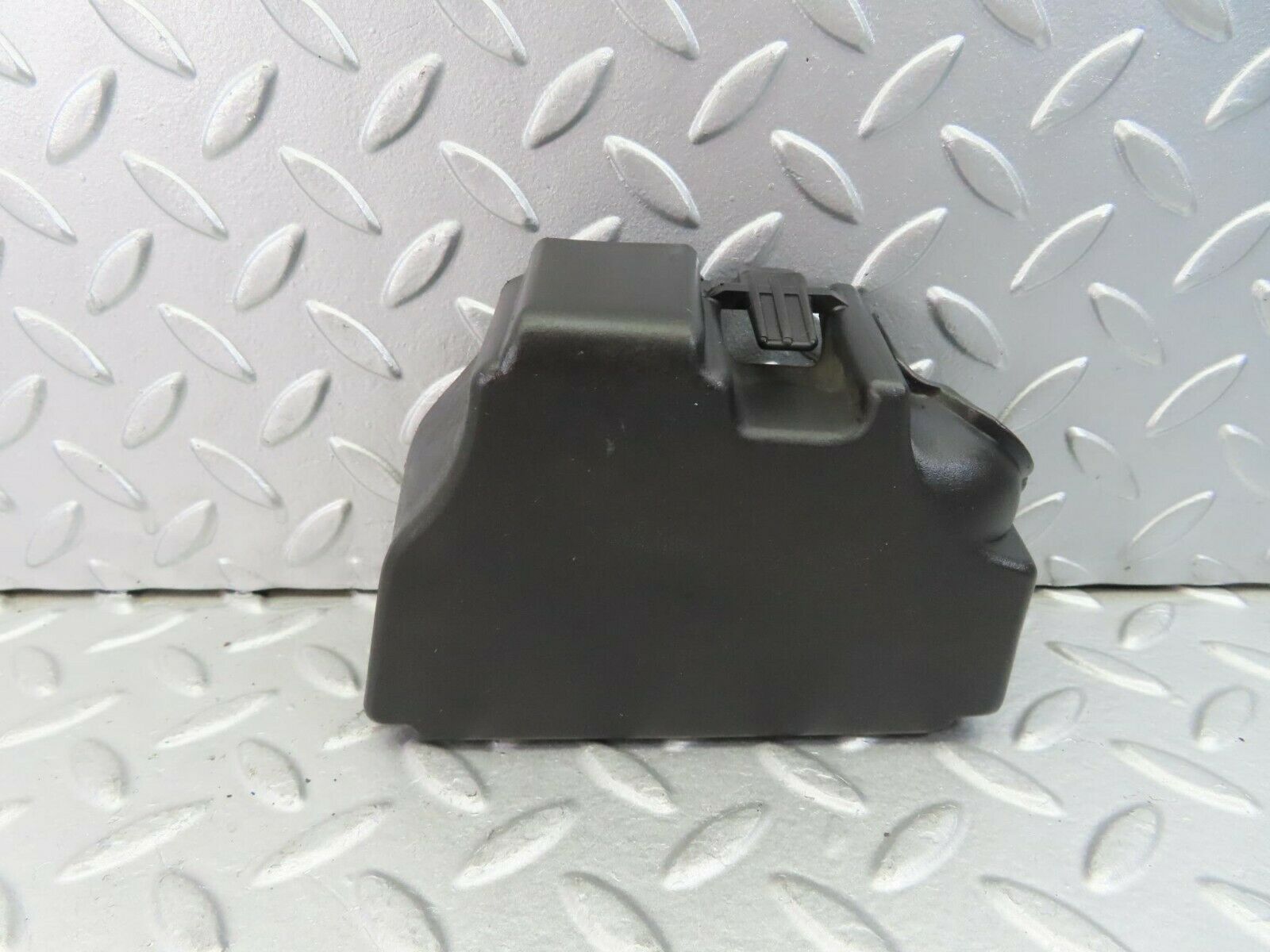 9948 Mercedes-Benz C123 230CE Coupe Fuse Box Relay Cover 1235450146