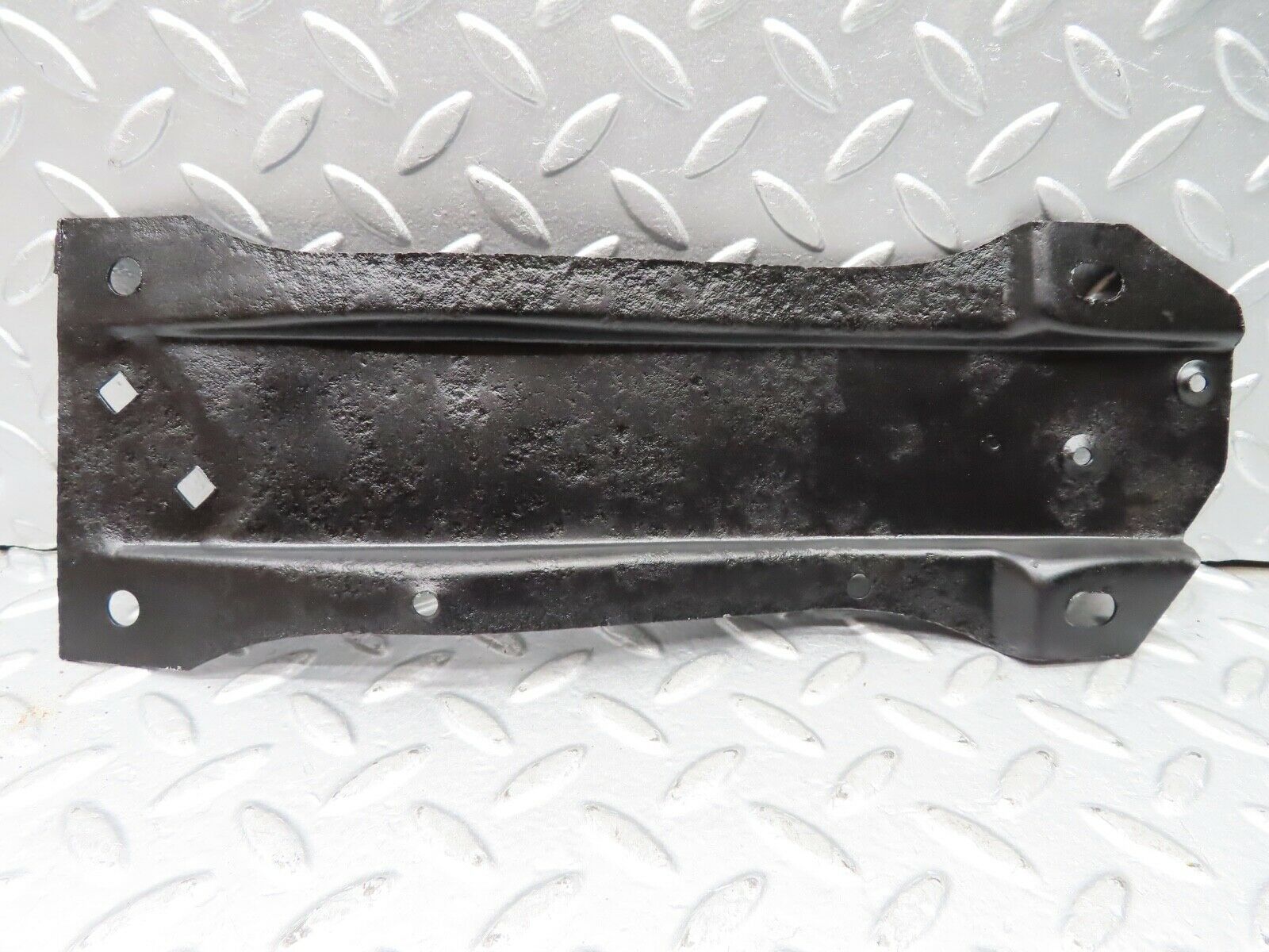 20293 Mercedes-Benz W114 280CE Coupe Cardan Shaft Prop Shaft Bracket