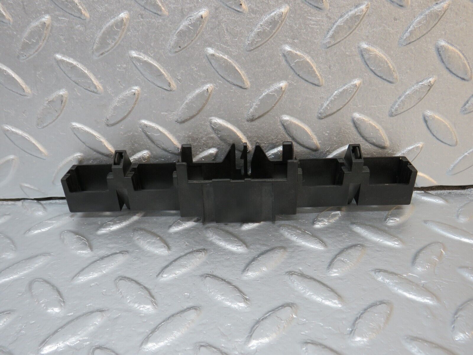 39750 Mercedes-Benz R129 320SL Coupe Connector Holder 1295451340