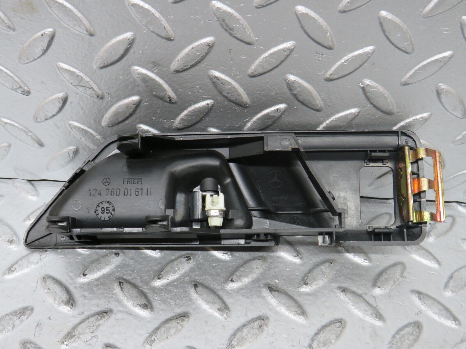 27512 Mercedes-Benz S124 300TE Front Left Interior Door Handle 1247600161