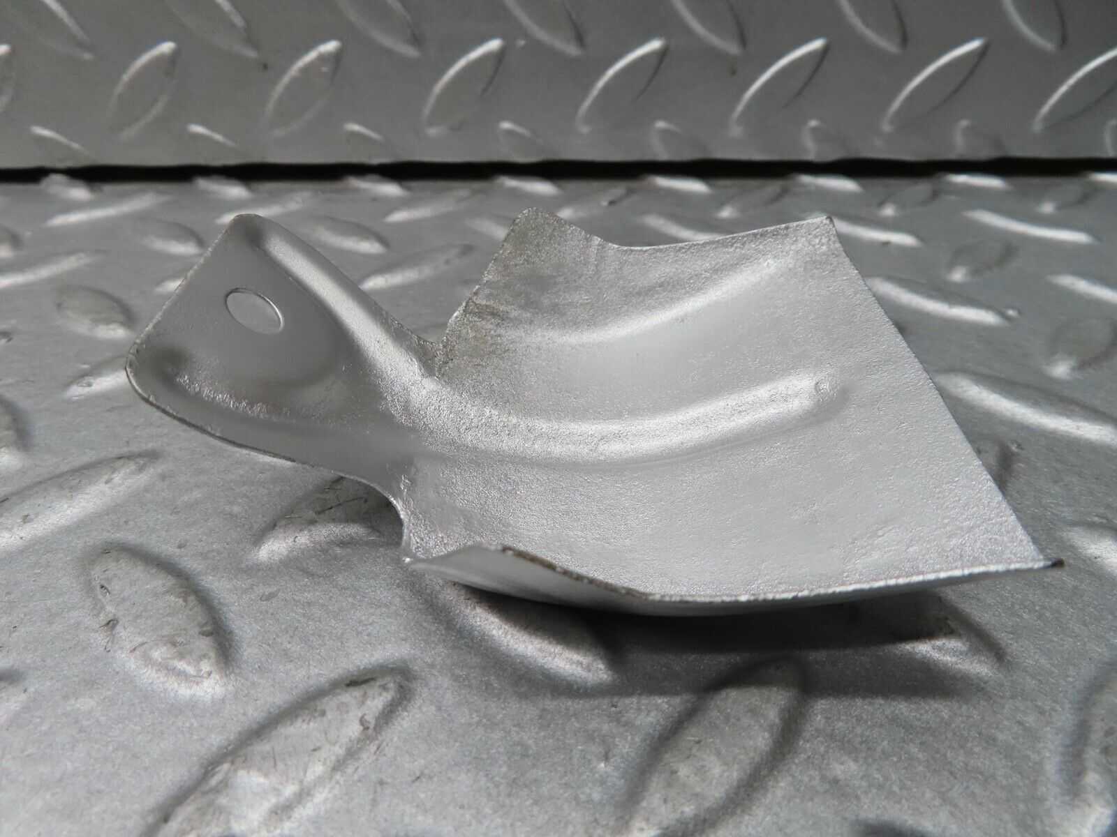 17781 Mercedes-Benz W116 450SEL Engine Vibration Shock Absorber Heat Shield