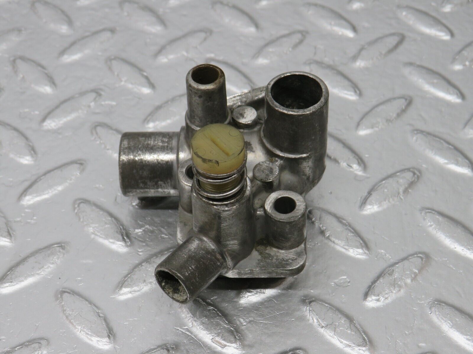 32925 Mercedes-Benz W123 300D Auxiliary Air Valve 1160940712