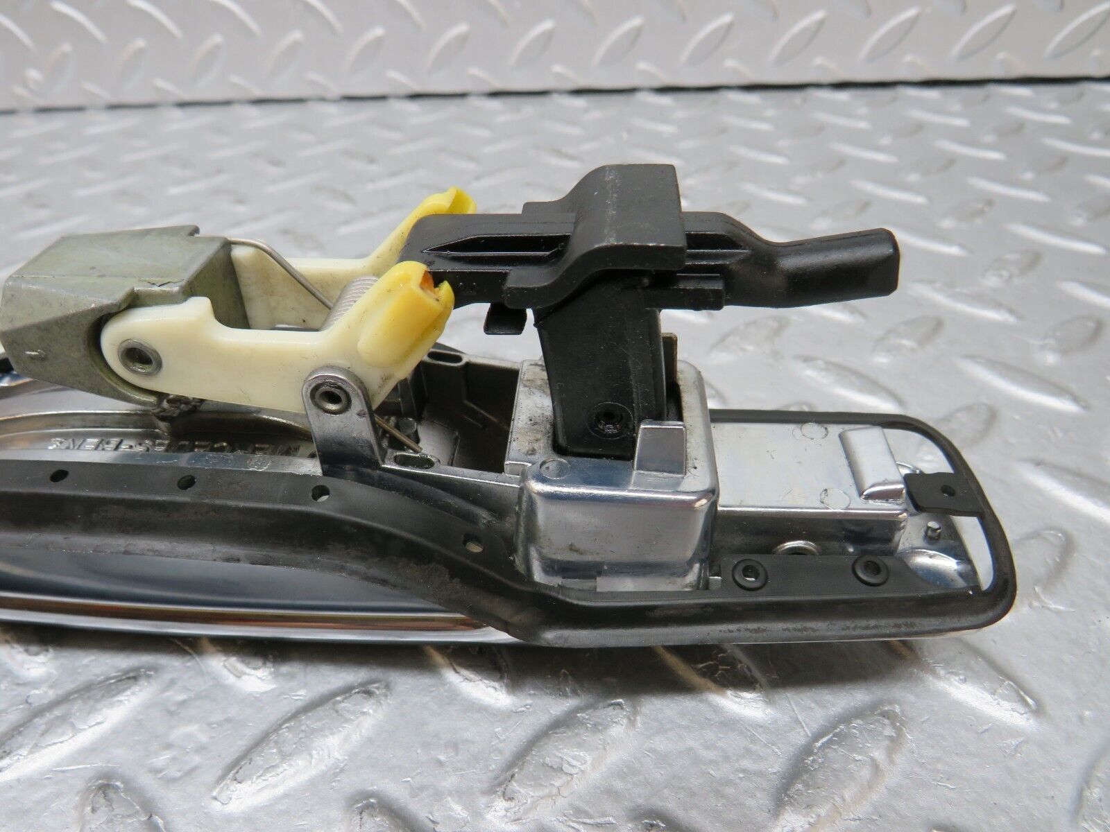 35322 Mercedes-Benz W140 Exterior Door Handle