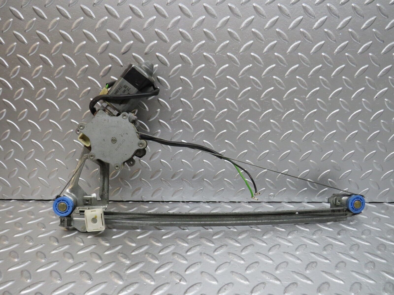 29287 Mercedes-Benz W124 230E Rear Left Power Window Regulator With Motor 774.30009/04