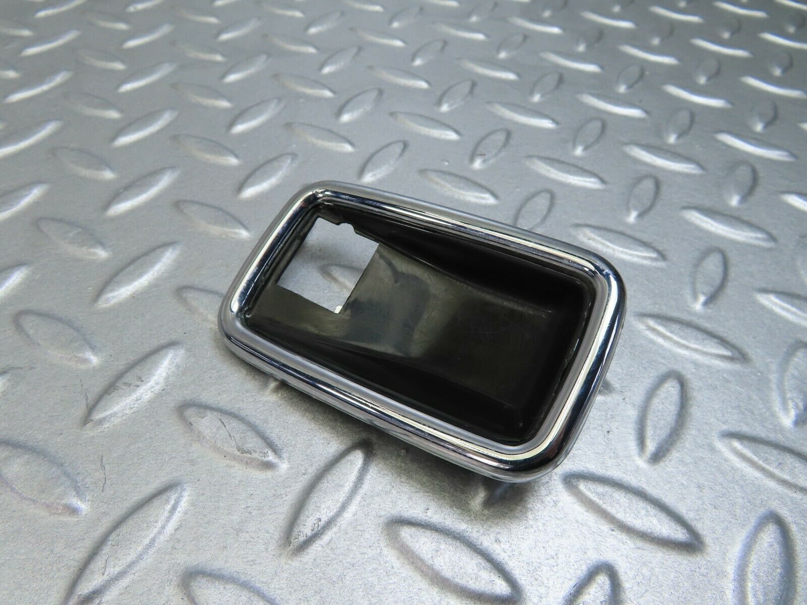 7903 Mercedes-Benz W115 220D Chrome Door Handle Surround Right 1087660611