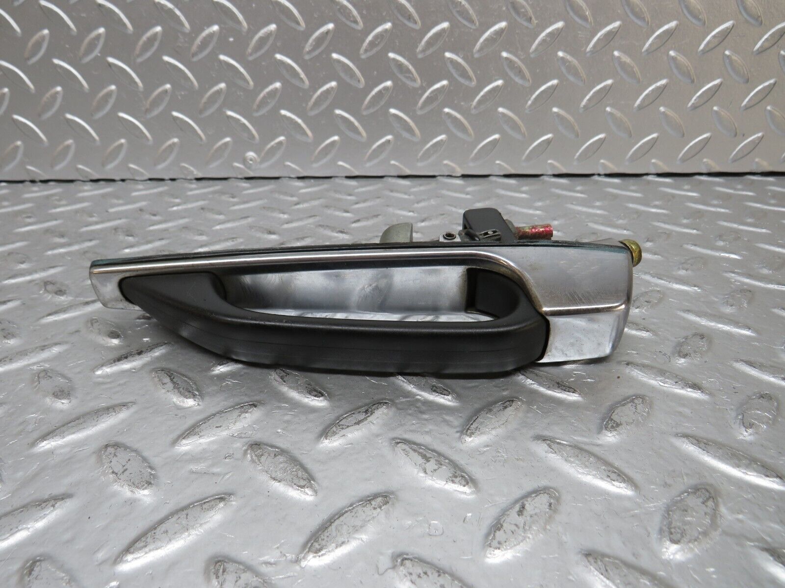 29766 Mercedes-Benz W123 230E Rear Right Door Exterior Handle 1237600359