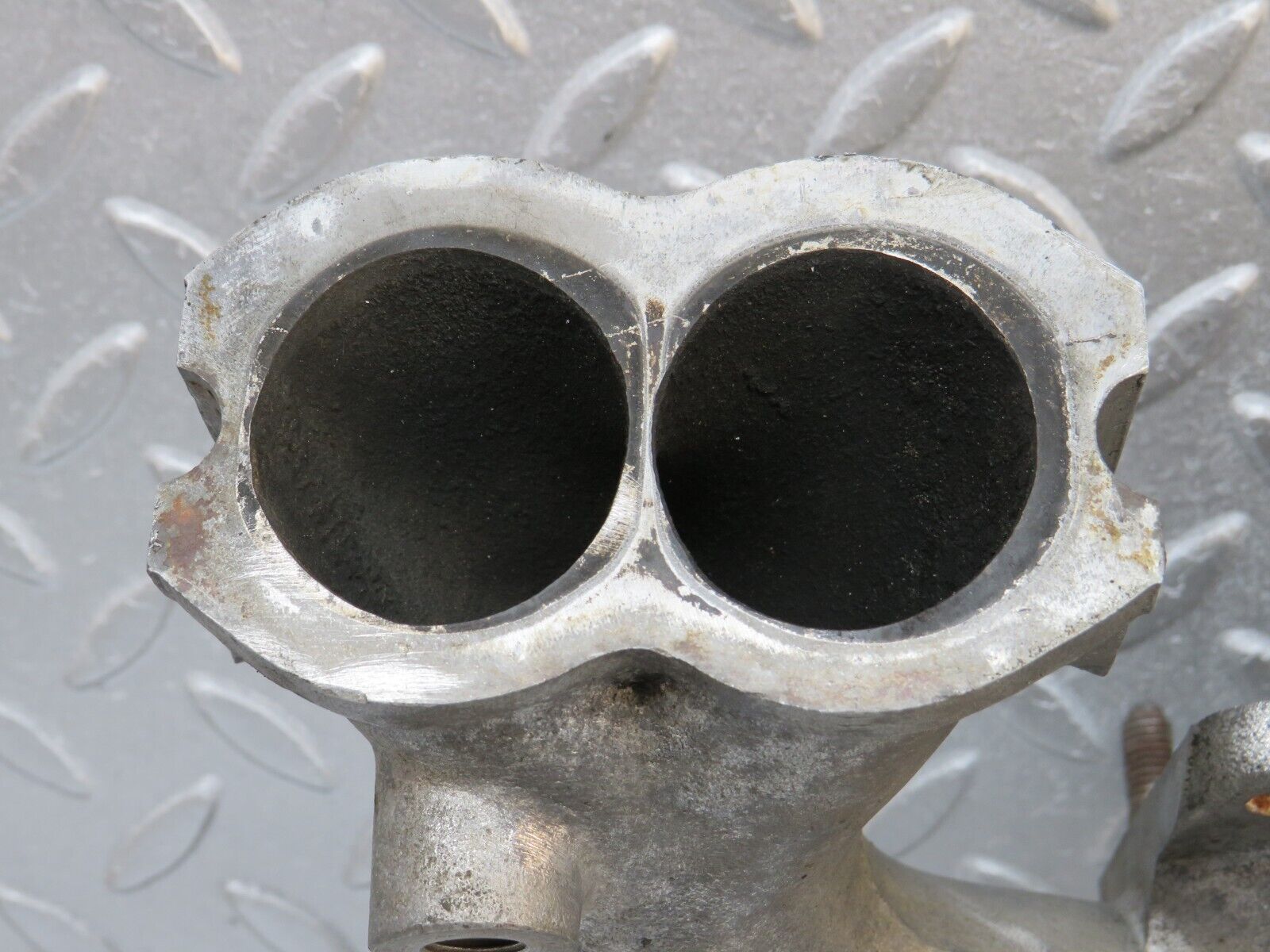 40354 Mercedes-Benz W110 230 Intake Manifold 1801413301