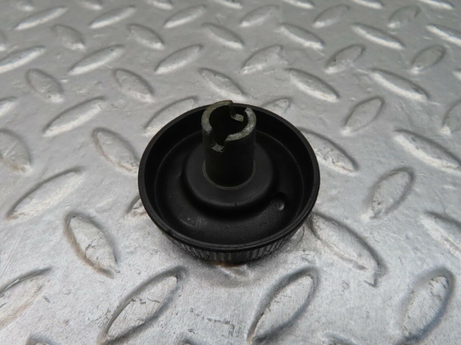 12906 Mercedes-Benz W111 220SE Vent Window Regulator Knob