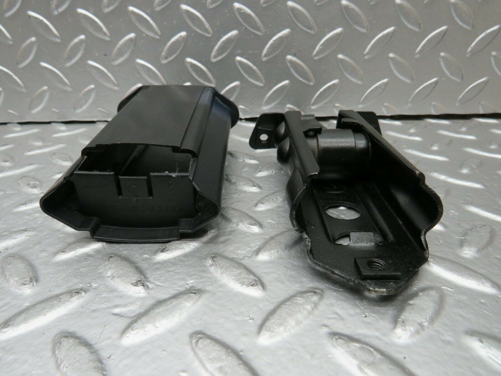 24188 Mercedes-Benz S124 220TE Wagon Door Safety Check Strap