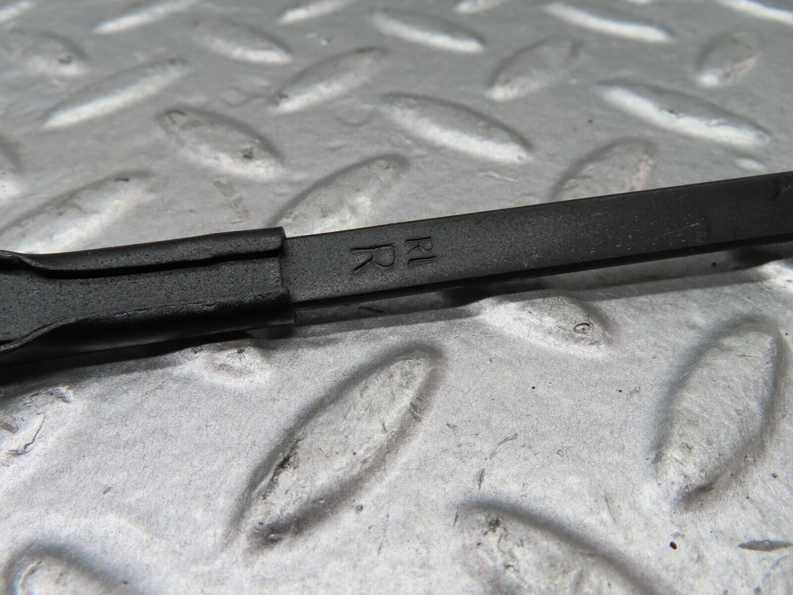 18225 Mercedes-Benz W111 220SE Coupe Wiper Arm Bosch Right Side